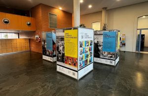 Exposición “Somos Economías Transformadoras” instalada en la Biblioteca Central de Córdoba